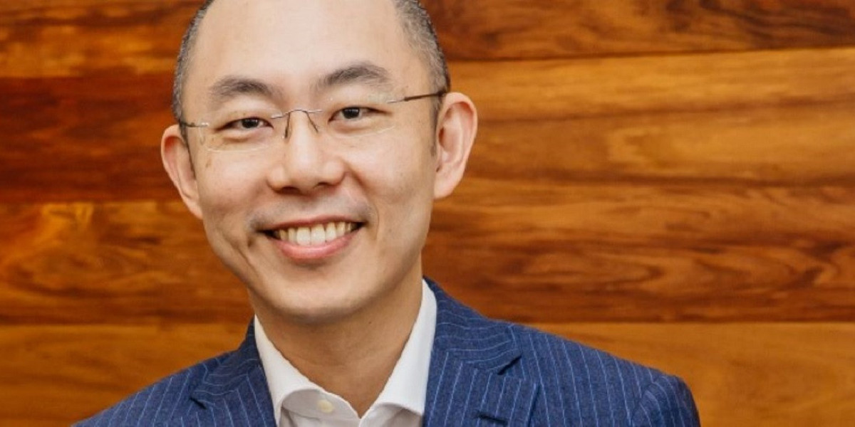Dr. Raymond Goh: The Specialist Plastic and Cosmetic Surgeon in Brisbane