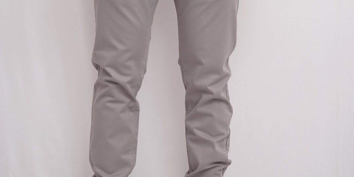 Upgrade Your Wardrobe with Comfortable Men’s Trousers Online