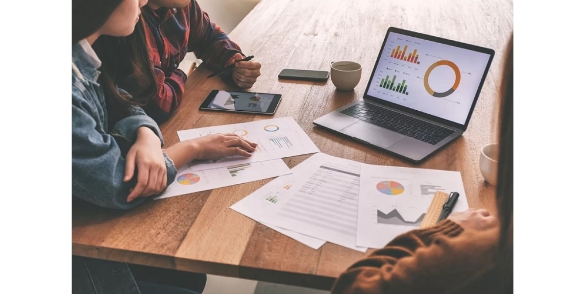 Why Fashion eCommerce Brands Keep Running to eCommerce PPC Services