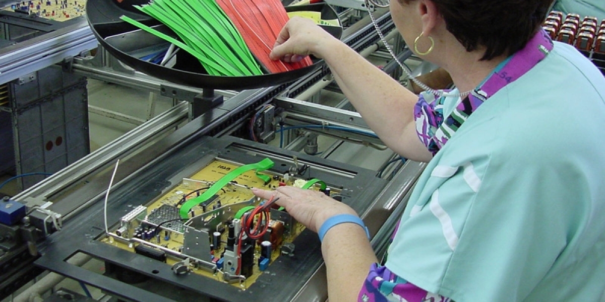 PCB Assembler