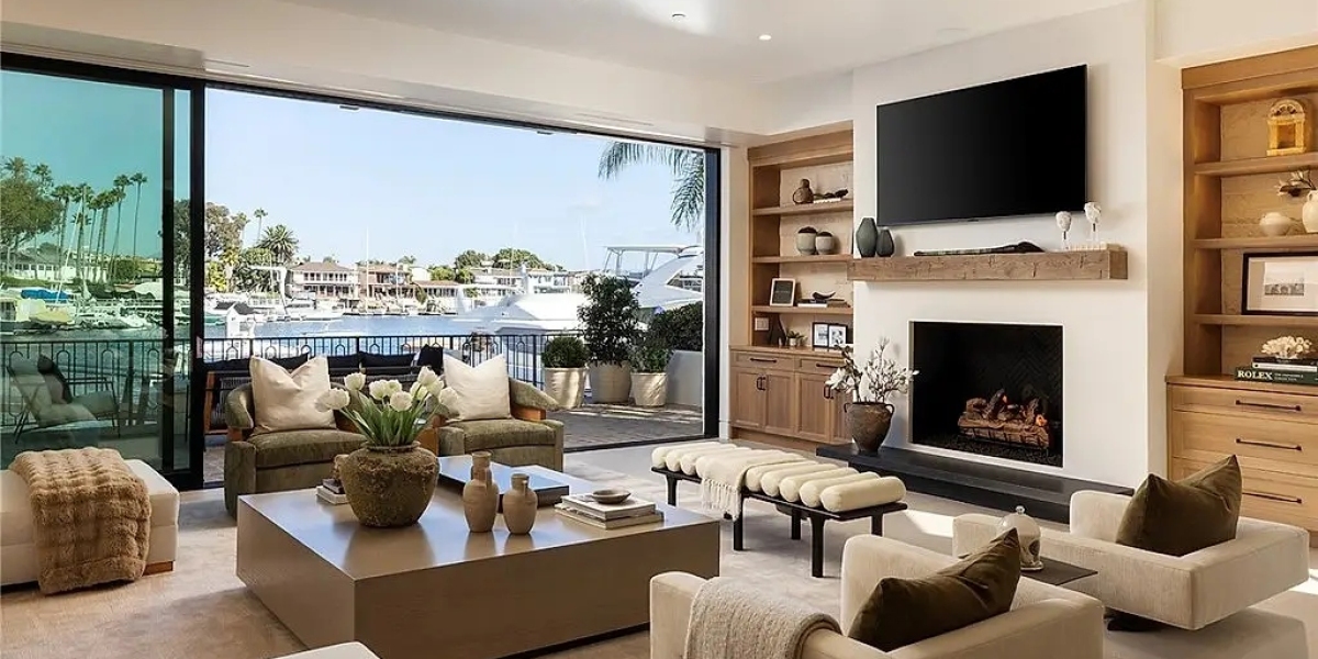 Dream Big, Live Bigger: Explore Newport Beach Waterfront Homes for Sale