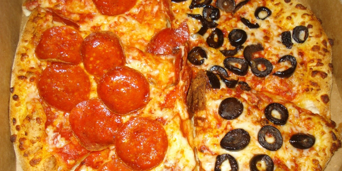From Dough to Delight: The Craft of Traditional Pizza Making