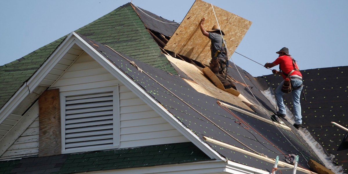 How to Choose the Right Roof Replacement Contractors