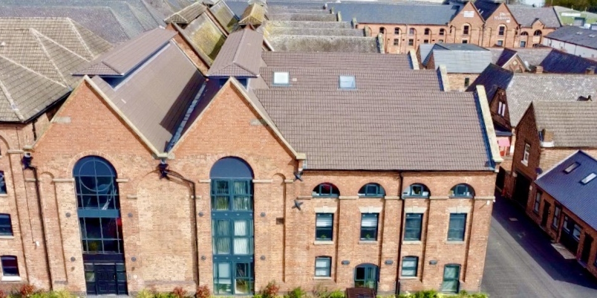 Unlock More Space: Loft Conversions, Extensions and Builders in Shirley